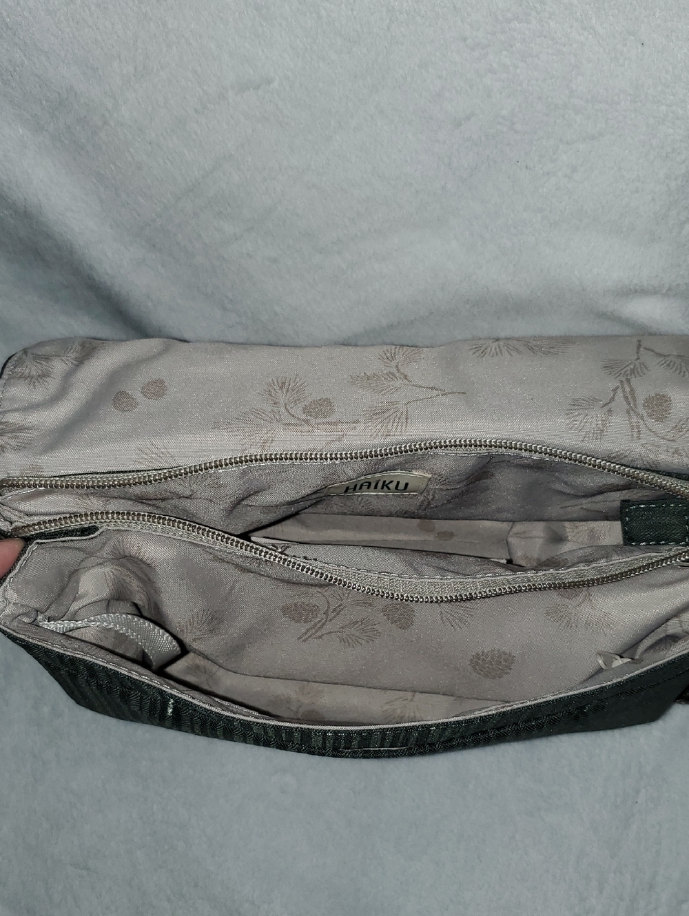 Haiku Bliss Saddle Bag - Picture 7 of 16